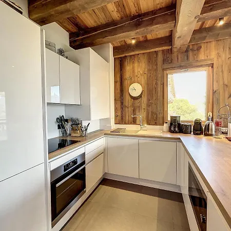 Apartment 4 Avec Terrasse Et Parking A - Fr-1-560-66